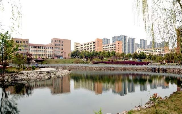 婁職煙火處,棲居八喜家 婁職煙火處,棲居八喜家