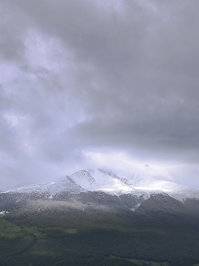 被喀納斯的美震撼到說不出話這才是新疆旅遊的天花板,阿勒泰皇冠上的明珠說的就是這裡吧 【必 被喀納斯的美震撼到說不出話這才是新疆旅遊的天花板,阿勒泰皇冠上的明珠說的就是這裡吧 【必