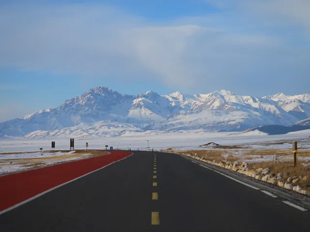 賽里木湖粉調彩霞時刻及拍攝位置