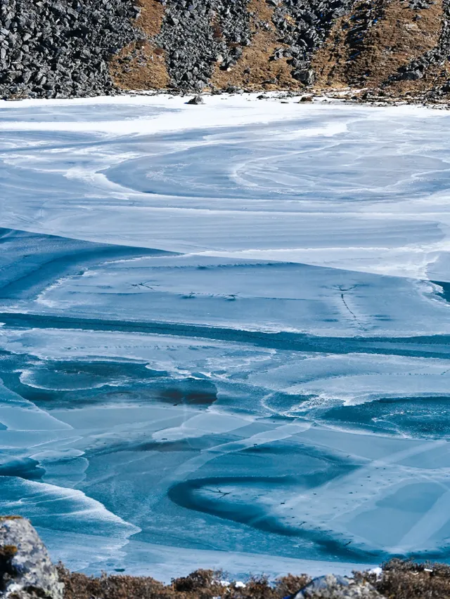 這才是川西冬徒步天花板，3天看盡雪山冰川