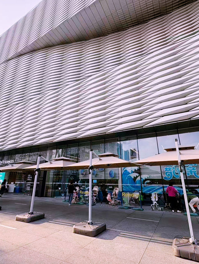 深圳圖書館:城市裡最溫柔的親子綠洲 深圳圖書館:城市裡最溫柔的親子綠洲