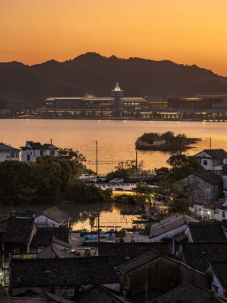 When it comes to tourist cities in Zhejiang, many people tend to overlook Ningbo
