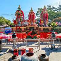 เดินสะพานแก้วชมโบสถ์กลางทะเล