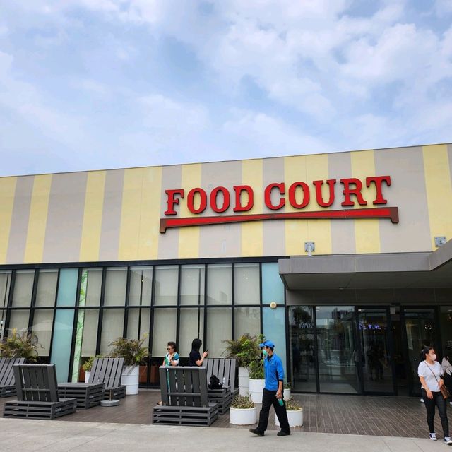 下飛機就可直奔的台中三井Outlet