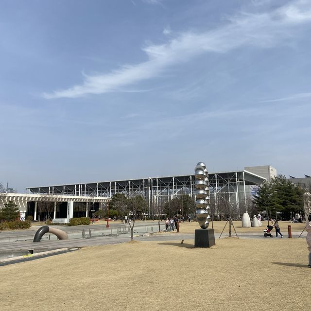 대전 피크닉 명소, 대전엑스포시민광장(남문광장) 주차장 등
