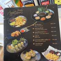 ร้าน Black Ground Cafe พิจิตร
