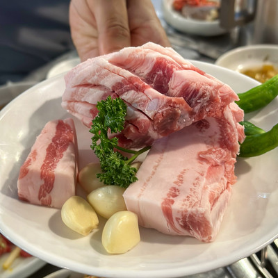 雰囲気もお肉のクオリティも最高な炭火焼き店 | Trip.com 釜山