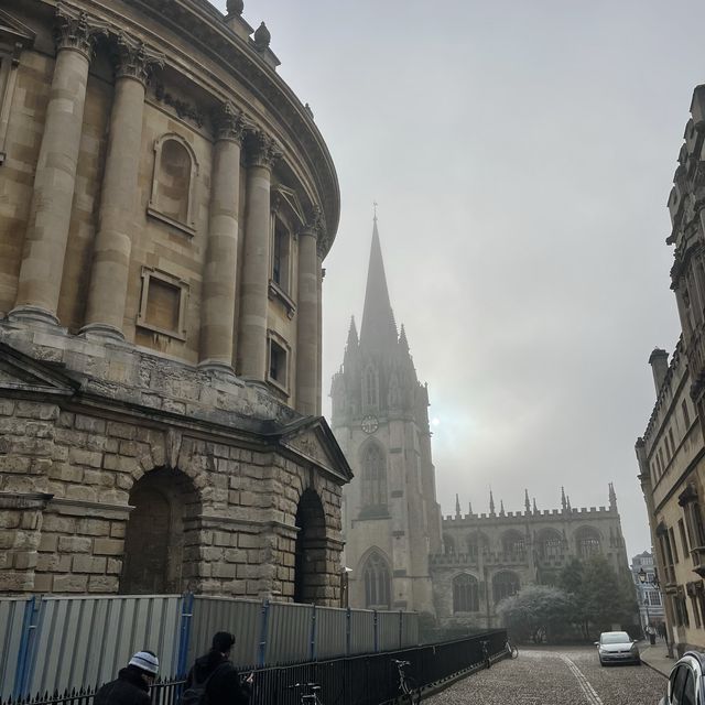 【イギリス】あの映画のロケ地も！？オックスフォード大学