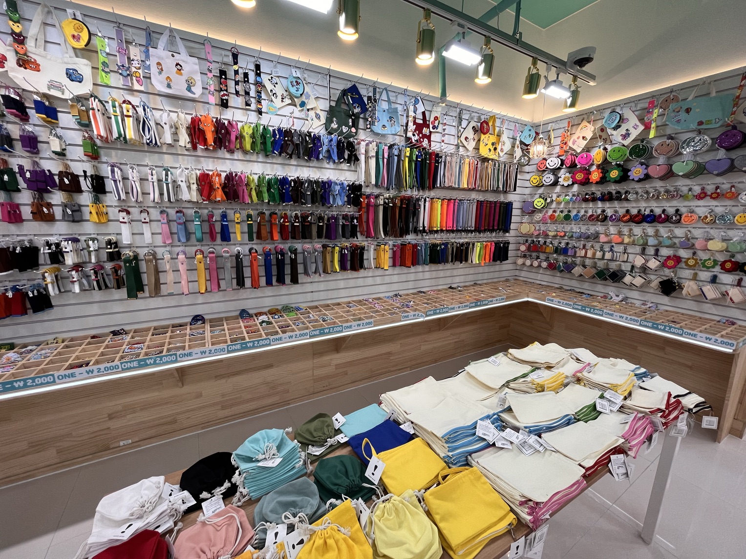 BLINGBOX @仁寺洞💍 | Trip.com ソウル