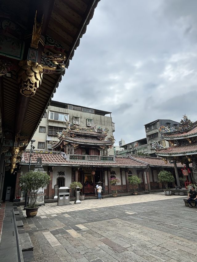 สายบุญ Ep.1 #Dalongdong Bao-an Temple