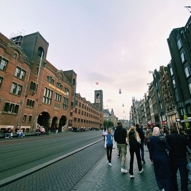 荷蘭🇳🇱阿姆斯特丹市中心-繁華的水壩廣場