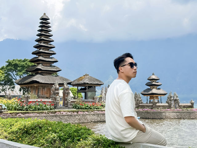 ULUN DANU TEMPLE - Bali
