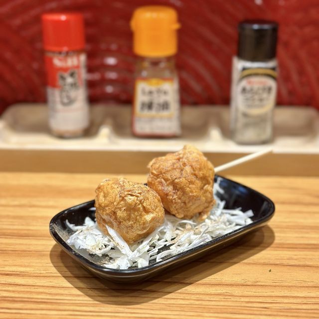 拉麵平價好吃😋可免費加麵炸物也好讚👍的一間