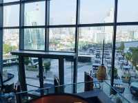 พาทัวร์คาเฟ่สตาร์บัคที่ใหญ่ที่สุดในไทย