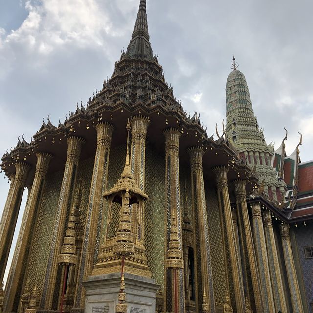 タイ旅行　一度は王宮を訪れてみよう