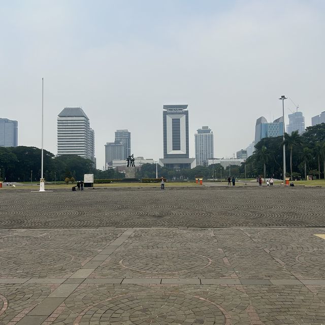 【ジャカルタ旅】1番の観光スポット　モナス