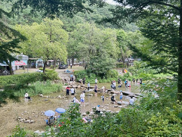 물놀이하기 딱 좋은 산정호수 백운계곡
