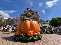 Disney Halloween Time 玩轉大街派對