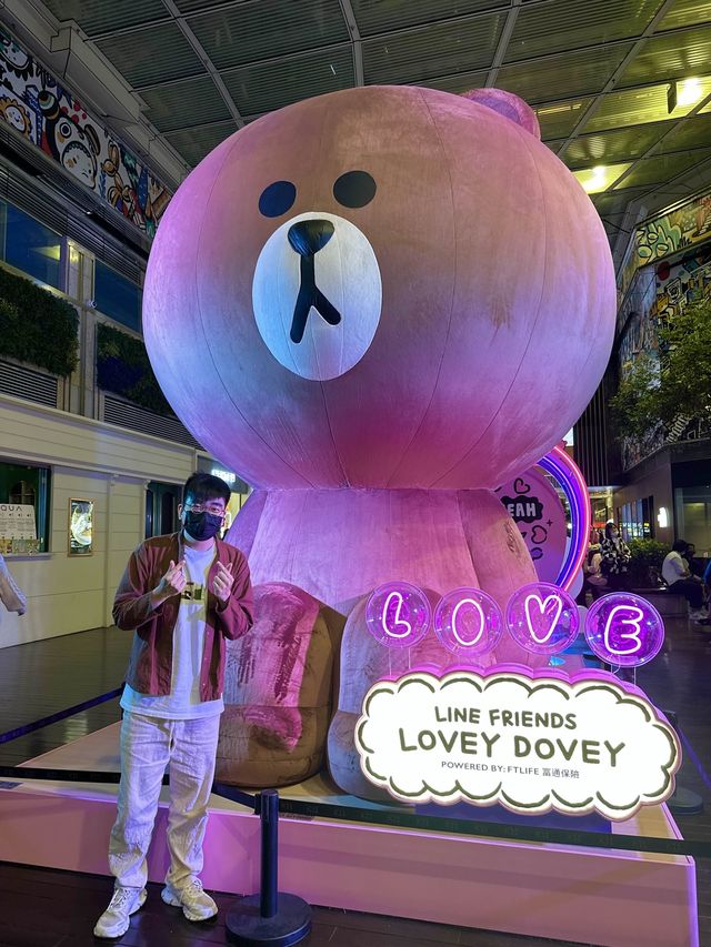 K11🧸成4米高嘅毛茸茸阿BROWN「熊大」情侣打卡位