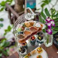 Tree Pods , Afternoon Tea on Tree 