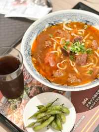 ร้านบะหมี่เนื้อในสนามบินเถาหยวน