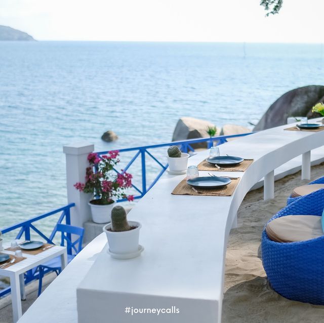 𝑻𝒉𝒆 𝑹𝒆𝒆𝒇  ร้านลับฟีลซานโตรินี่