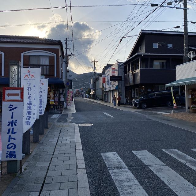 佐賀県・嬉野温泉「シーボルトのあし湯」は無料！ロマンシング佐賀コラボ看板もあるよ