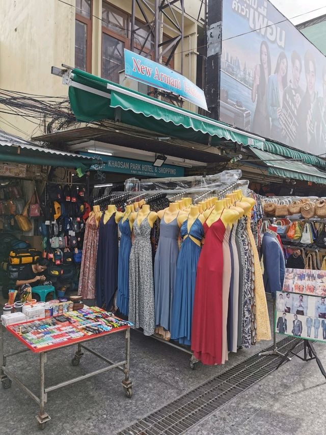 มาเดินเล่นชิลๆที่ถนนข้าวสาร 