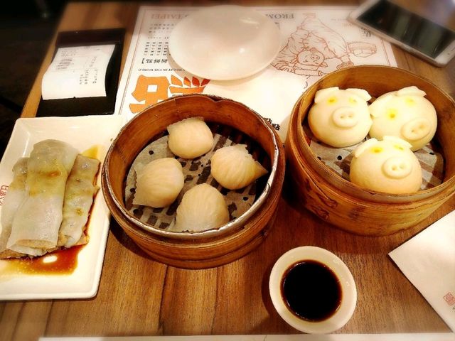 點點心🐷招牌豬仔流沙奶黃包～讓豬豬流鼻涕