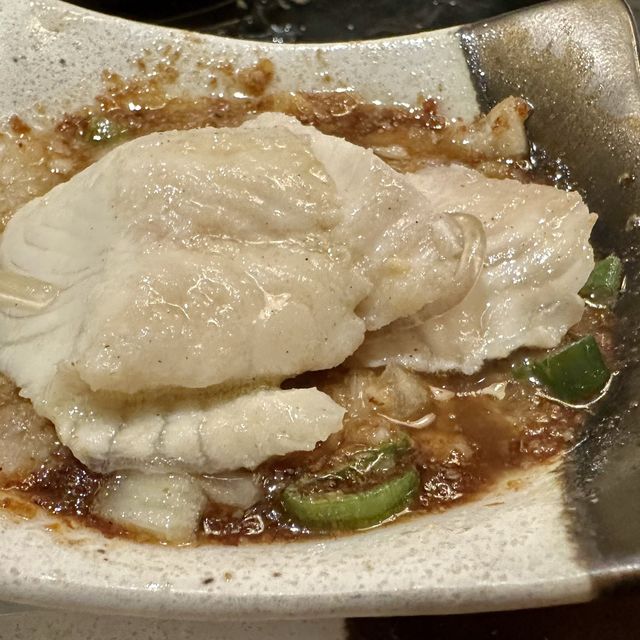 三重市仁愛街（哈帕時尚火鍋）酸菜魚.非吃不可