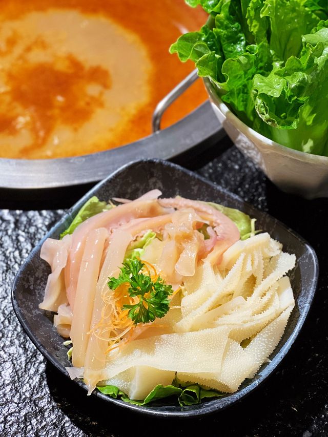 九龍城港式火鍋鮮味牛肉海鮮