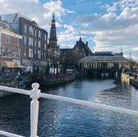 荷蘭🇳🇱萊頓市中心河岸景色🚤🛶