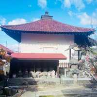 【長野県/美しい紅葉🍁と庭園を縁側から眺められるお寺】