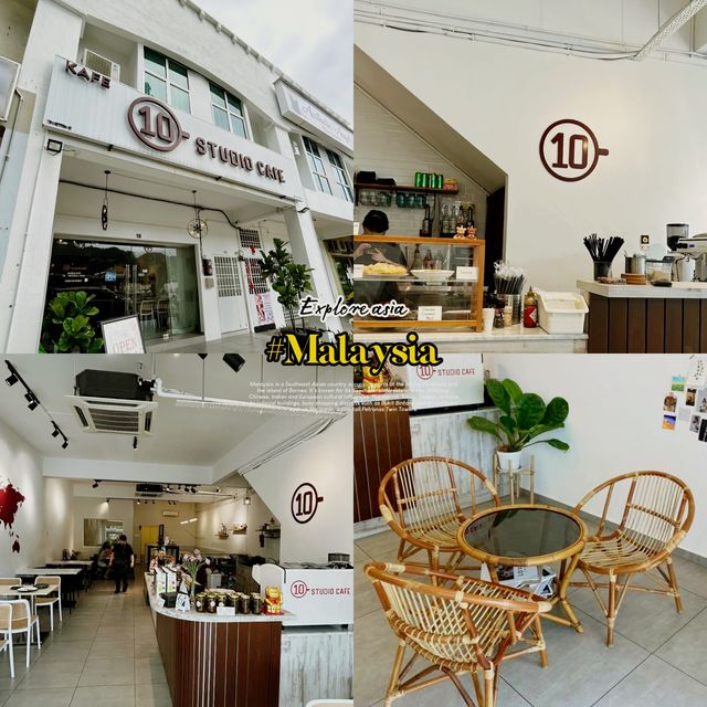 10 Studio Cafe