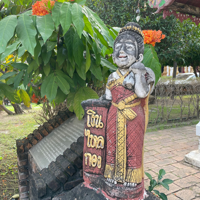 Serene Splendor: Wat Buppharam Chronicles