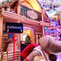 The great white bear-ing gifts of laughter🐻‍❄🎁❄️
