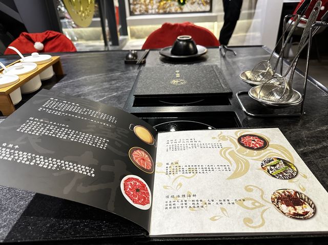 東豐東鍋物：高質感的個人鍋，濃郁的雞湯讓人回味無窮