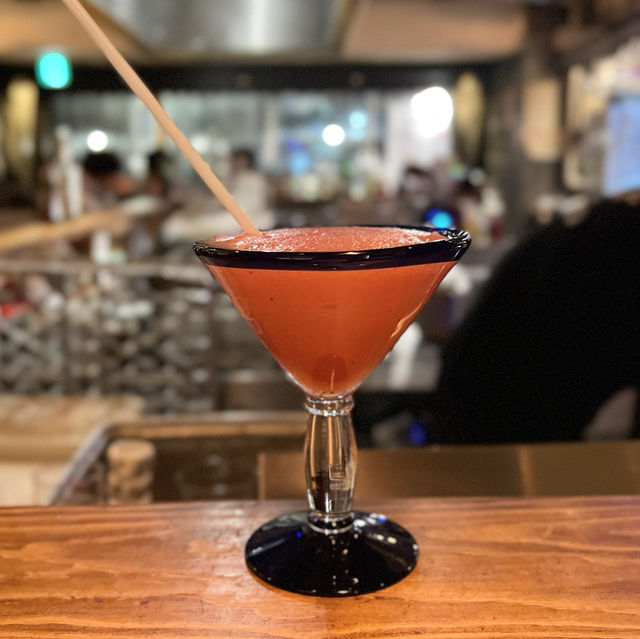 《東京  中目黒》 目黒川沿いにあるタコス専門店🌵