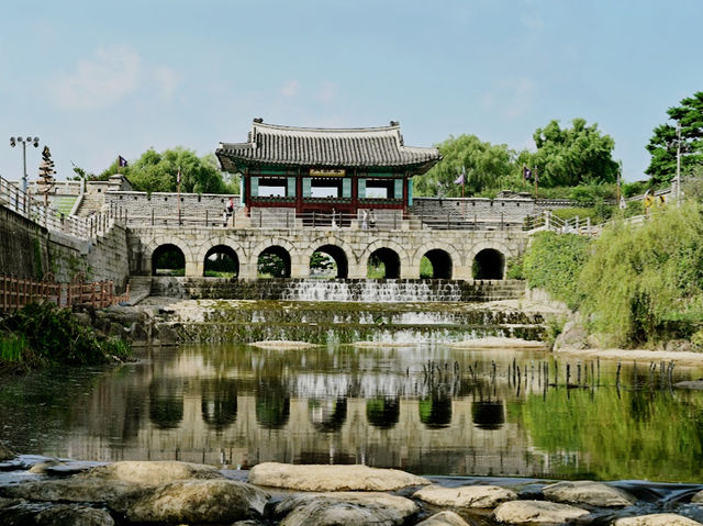 Hwahong Gate (Hwahongmun, Buksumun)