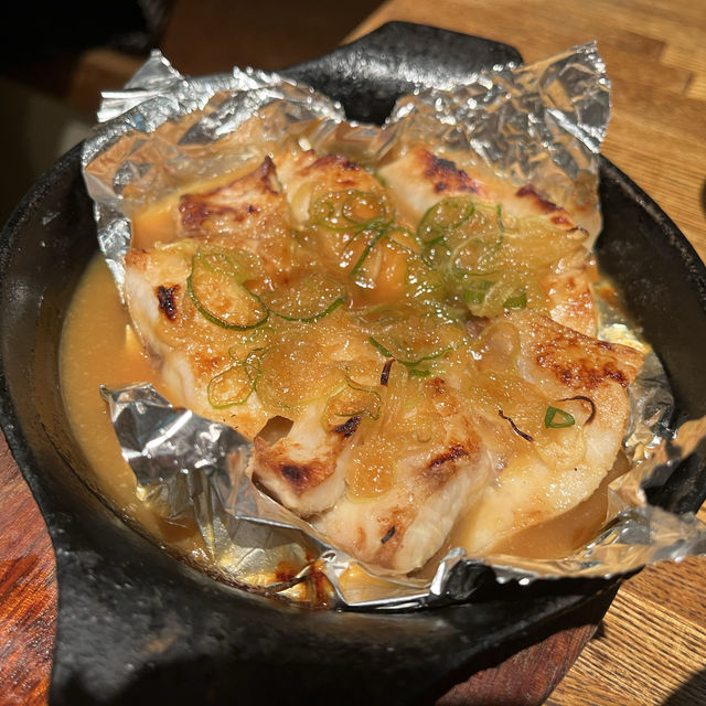 【東京🗼】栗山千明さんも訪れたクオリティ高すぎる海鮮居酒屋さん！🍶