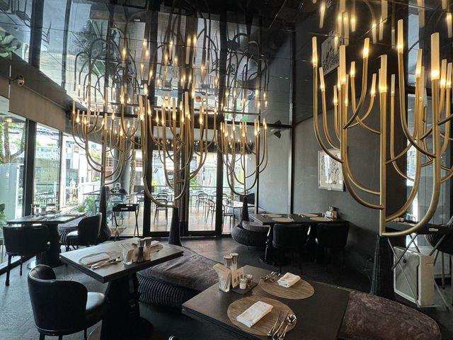 泰國清邁小型奢華飯店AkyraManorHotel