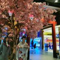 พามาเที่ยวสงกรานต์ในห้าง