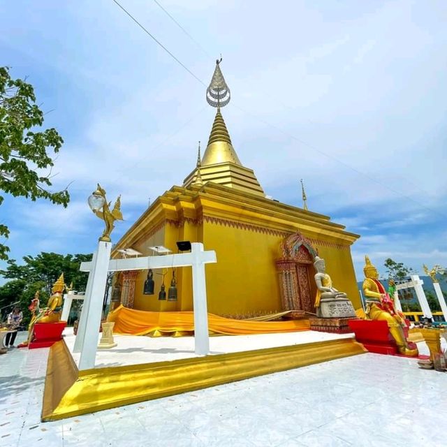พามาทำยุญวัดป่าสว่างบุญ