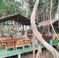 เคียงคลอง อีสเทอรี่ ร้านอาหารติดแม่น้ำ จ.ตราด