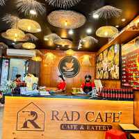 ร้านอาหาร แรดคาเฟ่ สุพรรณบุรี