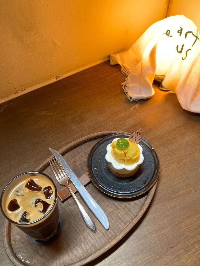 ソウル《西村》旅の途中、静かに過ごしてみたいカフェ
