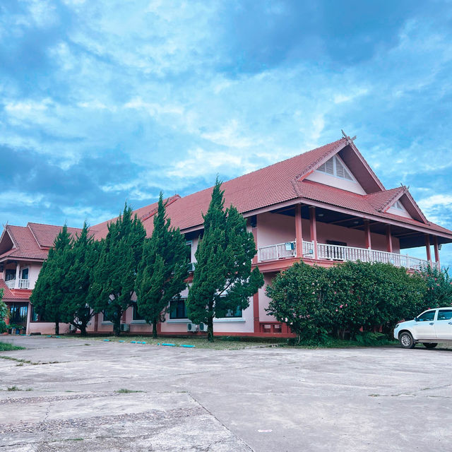  โรงแรมภูเทวดา ปากซอง สปป. ลาว