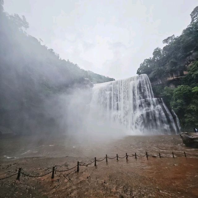貴州🇨🇳赤水丹霞🏞️大瀑布