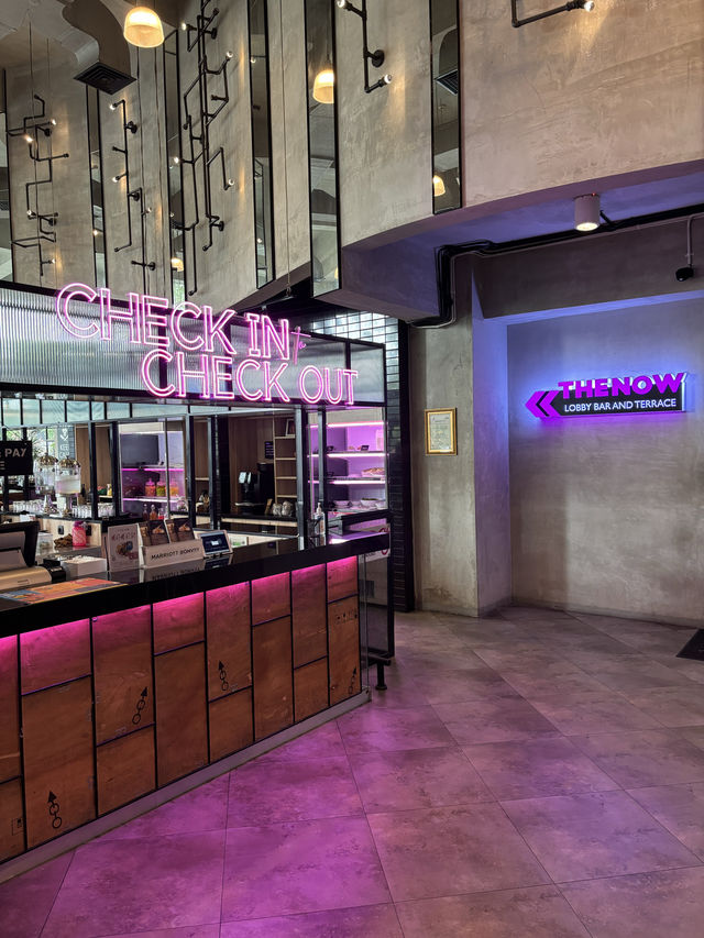 Moxy Bandung โรงแรมสไตล์โมเดิร์นใน Bandung