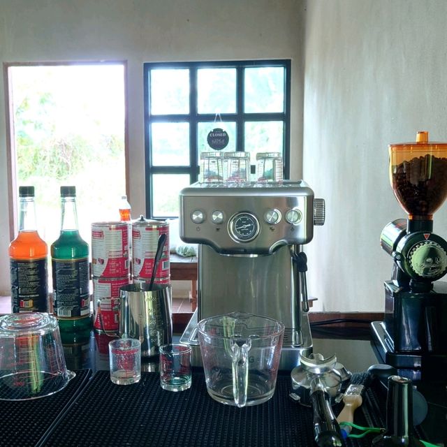 MJ Cafe Phan